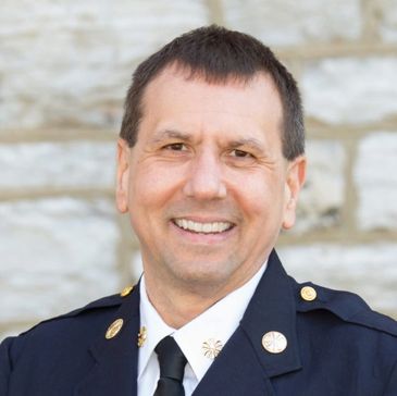 Chief Les Stephens